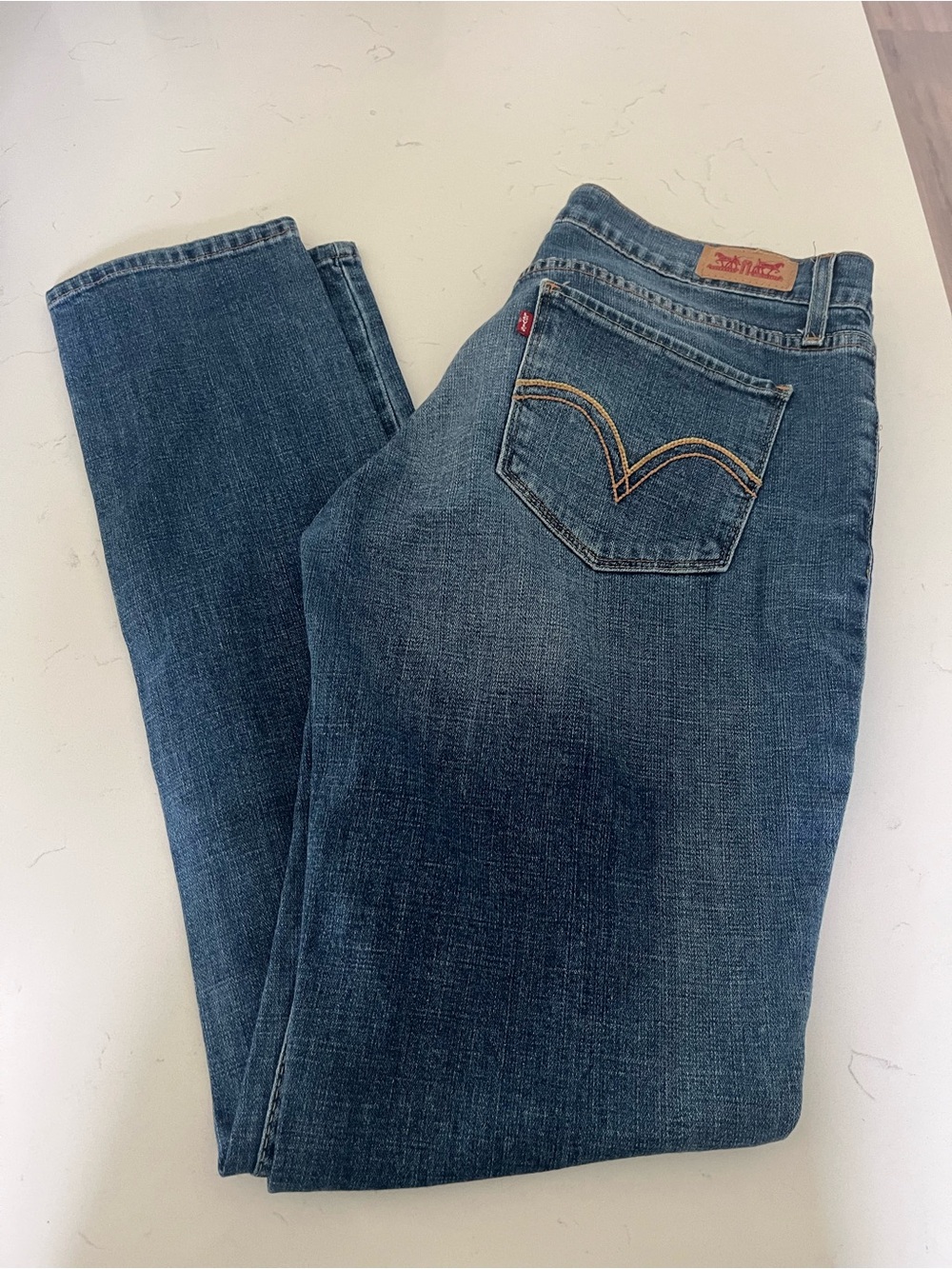 Levi's Women's Straight Leg Jeans - Indigo Blue Denim